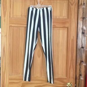 Black and white striped leggings